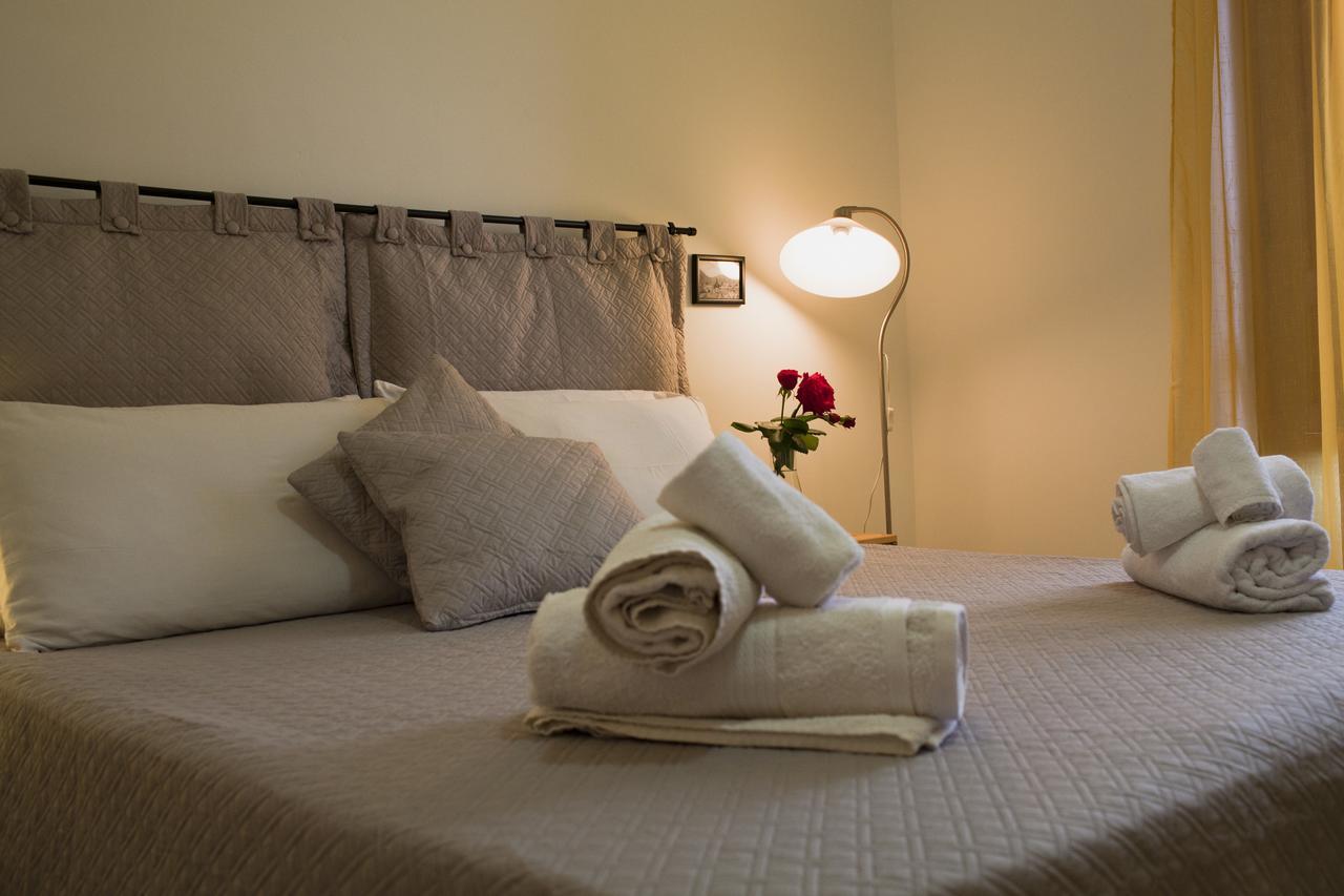 Area 12 Bb Bed & Breakfast Trapani Bagian luar foto
