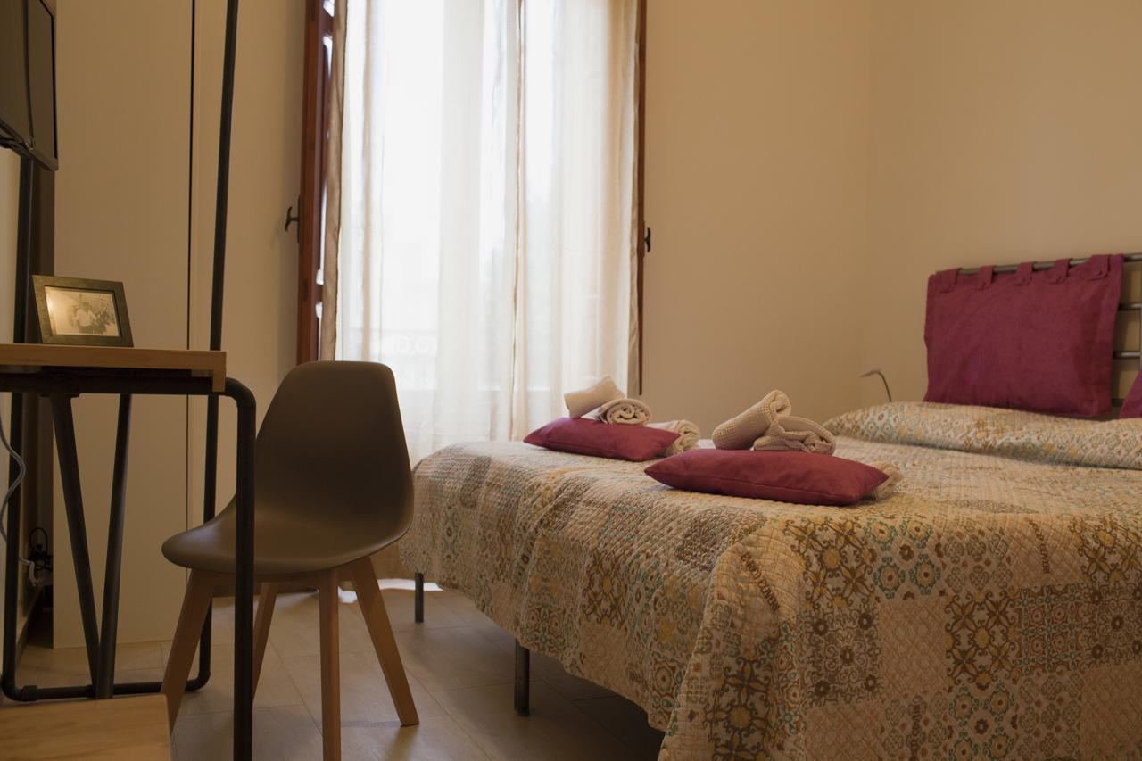 Area 12 Bb Bed & Breakfast Trapani Bagian luar foto